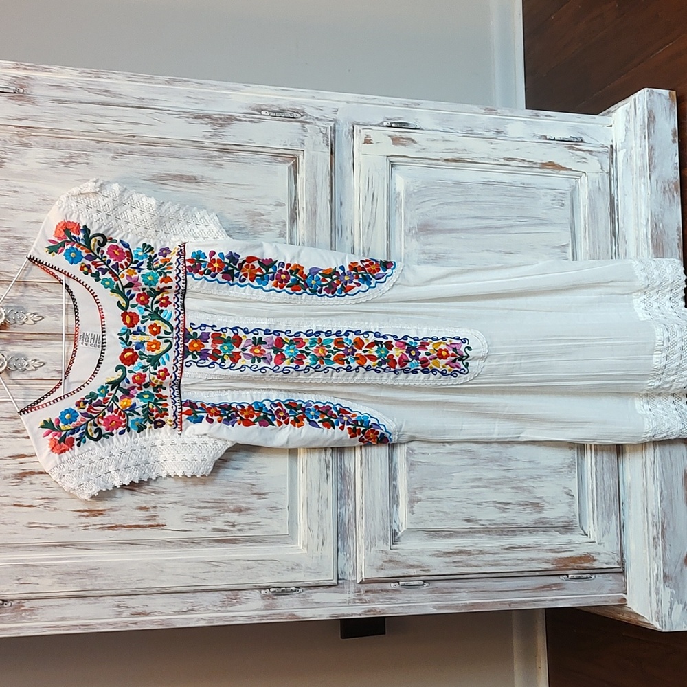 Cotton embroidered dress